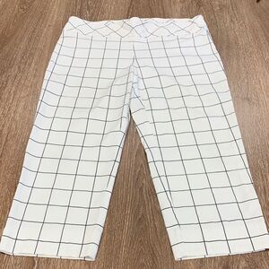 Zac & Rachel Black and White Patterned Fabric Capris. Size 12